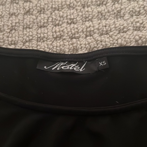 Princess Polly Black Cut Out Front Cropped Tee - Picture 2 of 3